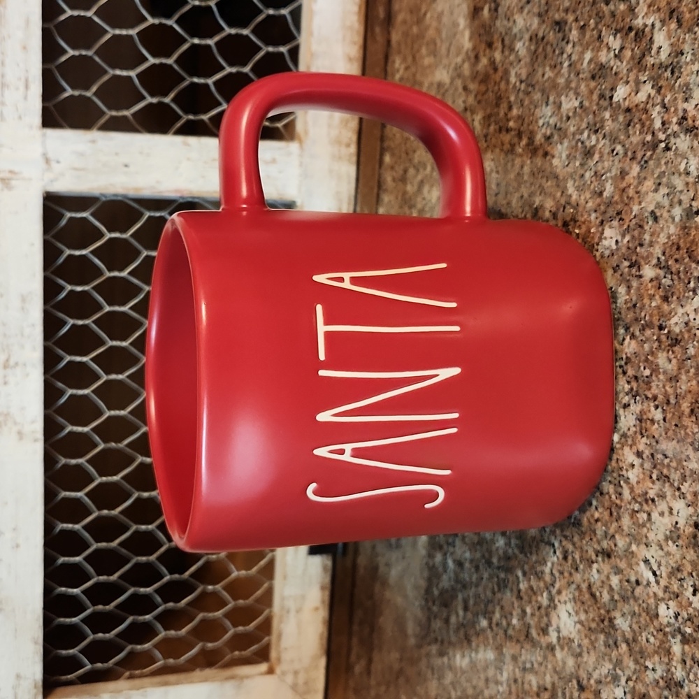 Rae Dunn Santa mug 🎅